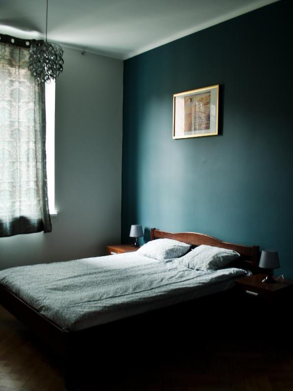 Tramp Aparthostel Hostel