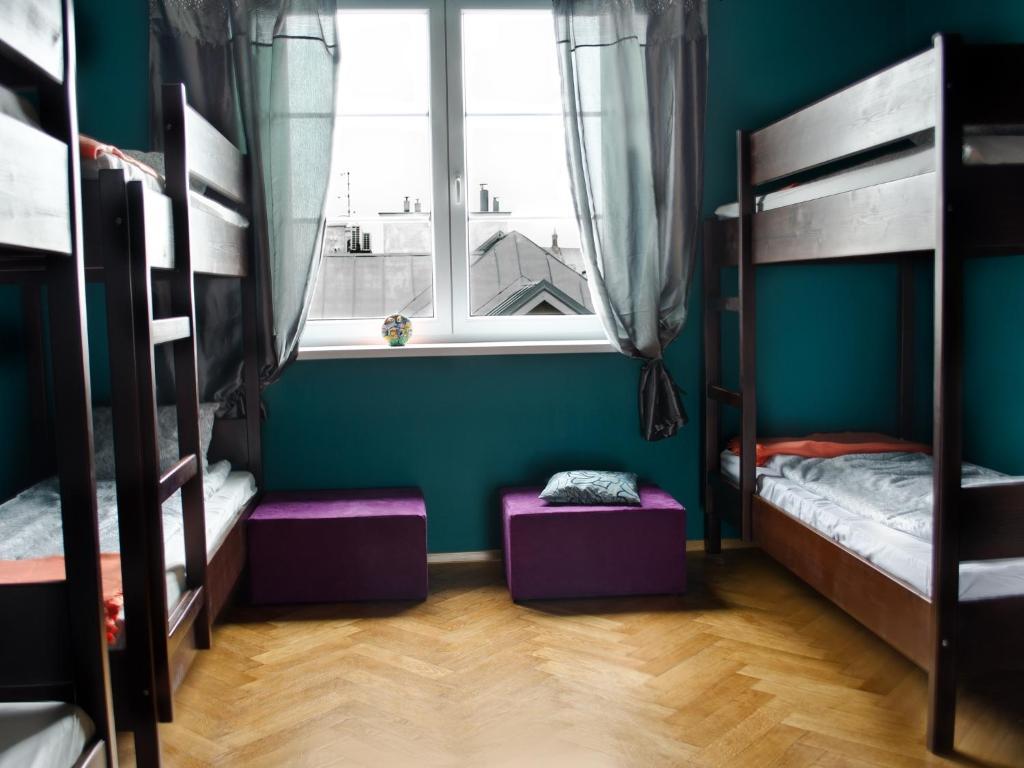 Tramp Aparthostel Hostel *